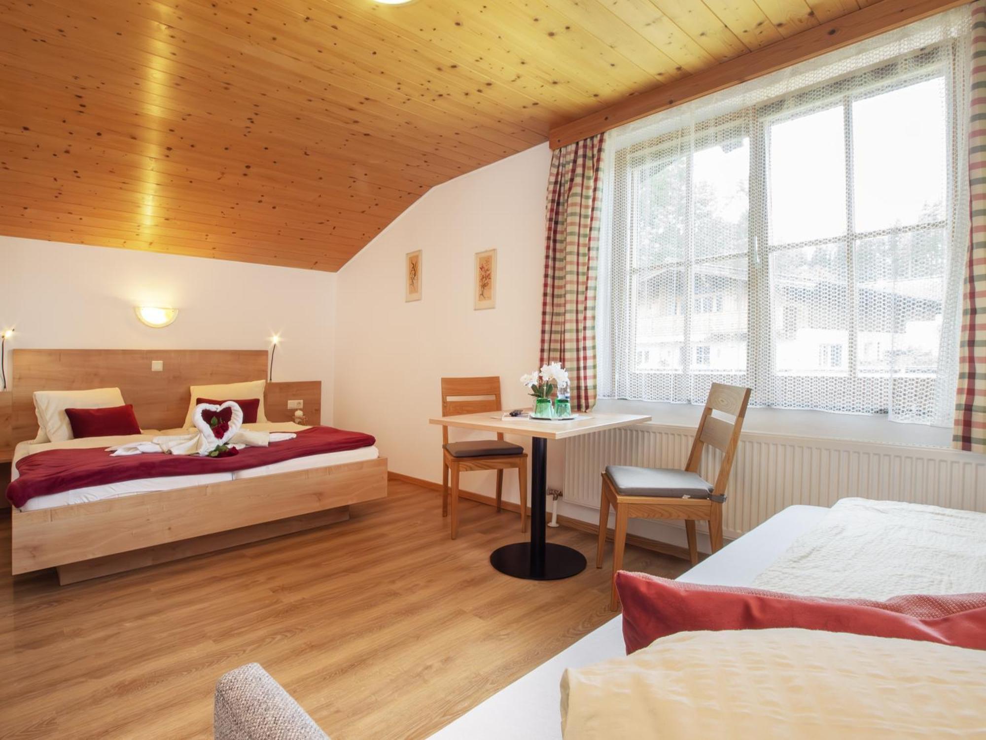 Haus Sonnleitn Hotell Altenmarkt im Pongau Exteriör bild
